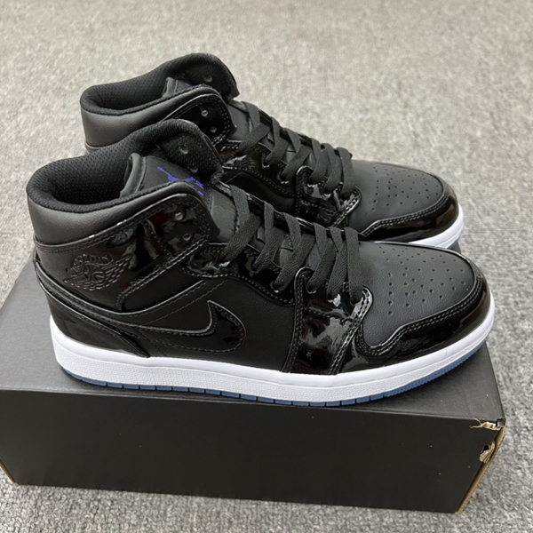 ブランド激安靴正面デザイン